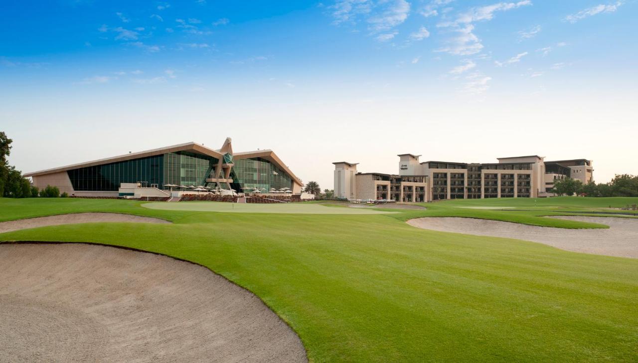 Vogo Abu Dhabi Golf Resort & Spa Formerly The Westin Abu Dhabi Golf Resort & Spa Kültér fotó Golf Course at The Hills Dubai