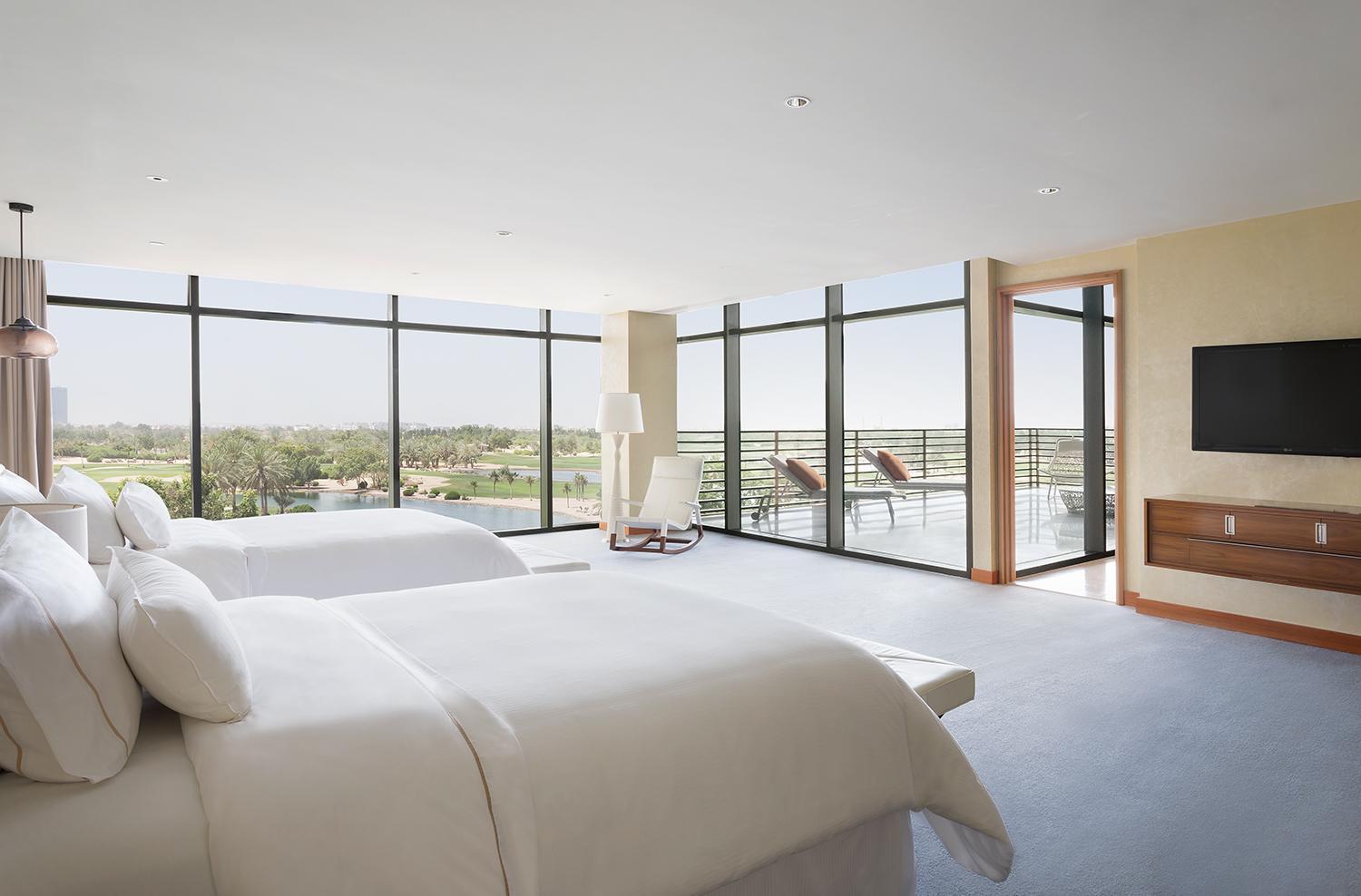 Vogo Abu Dhabi Golf Resort & Spa Formerly The Westin Abu Dhabi Golf Resort & Spa Kültér fotó A bedroom at the hotel